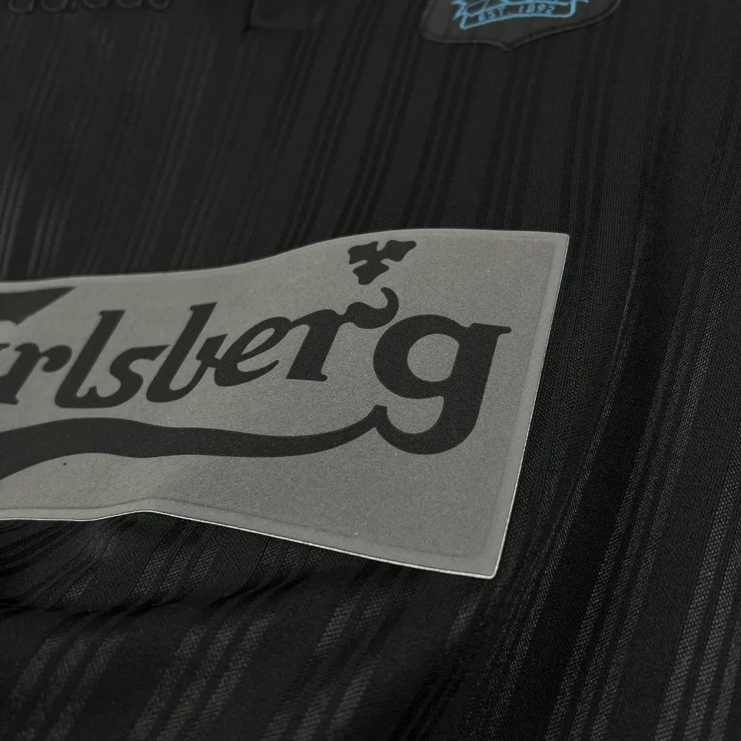 Camiseta Retro Liverpool Edición Especial Blackout 1995/96 Negra--4