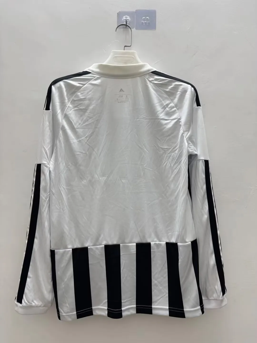 Camisola Juventus Principal 2026/27 Manga Longa--1