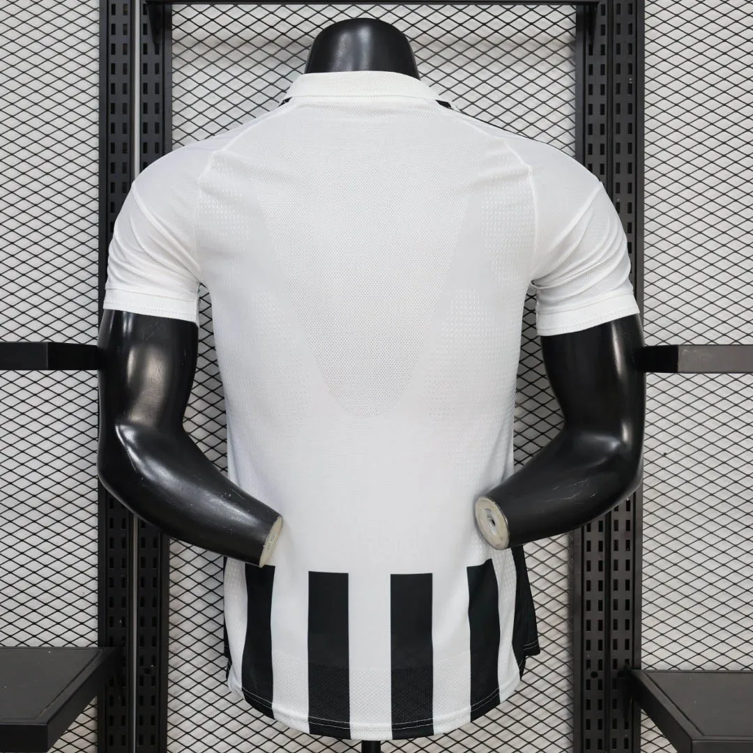 Koszulka Juventusu domowa 2026/27 wersja zawodnicza--1