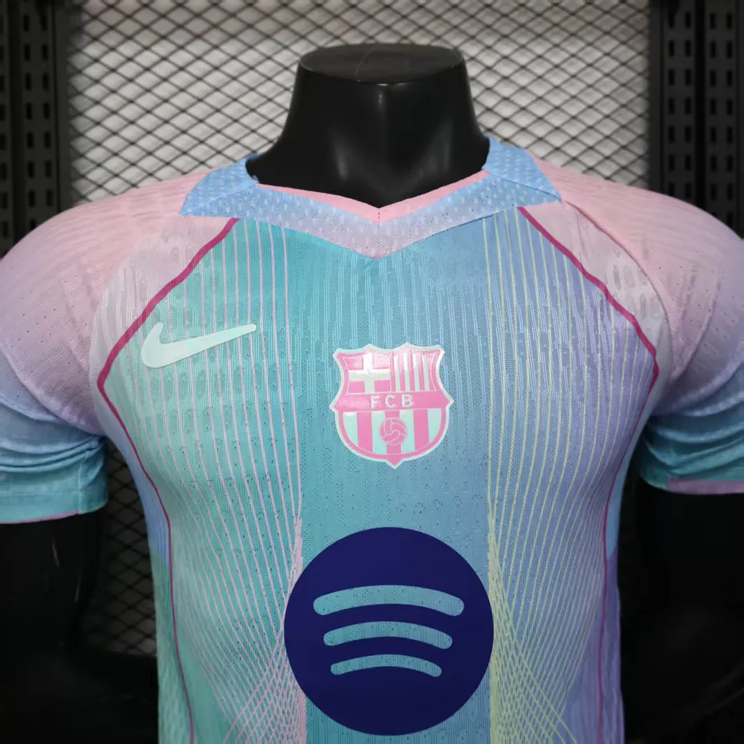 Camiseta Barcelona Concept 2025/26 Versión Jugador Rosa y Azul Degradado--2