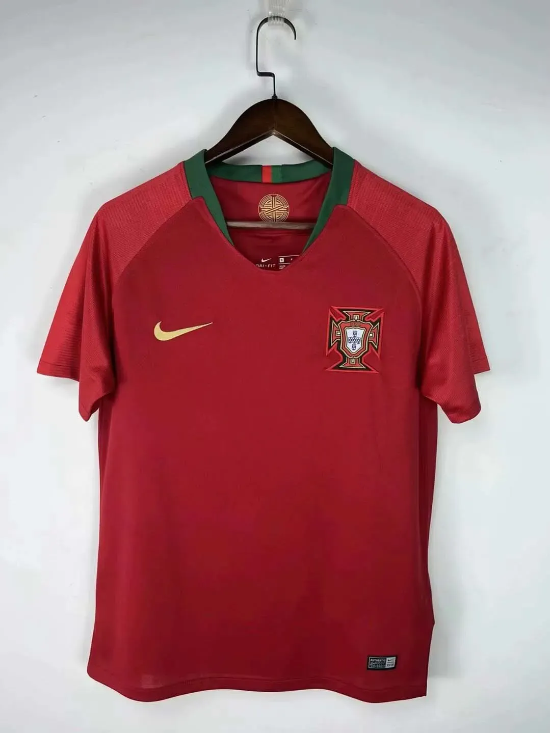 Camisola Retro Portugal Principal 2018