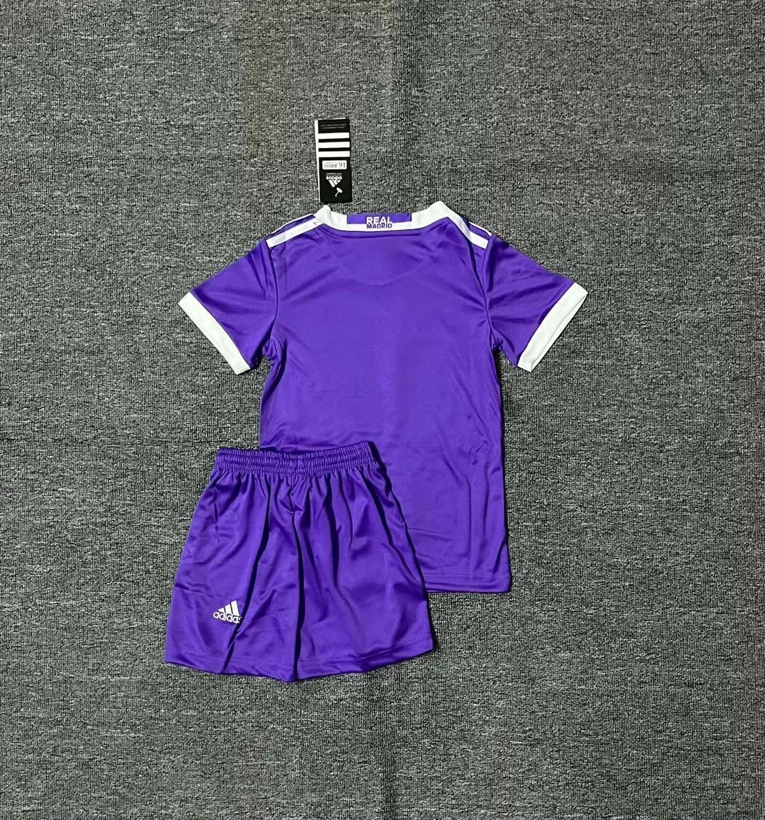 Conjunto Retro Real Madrid Alternativo 2016/17 Criança--1