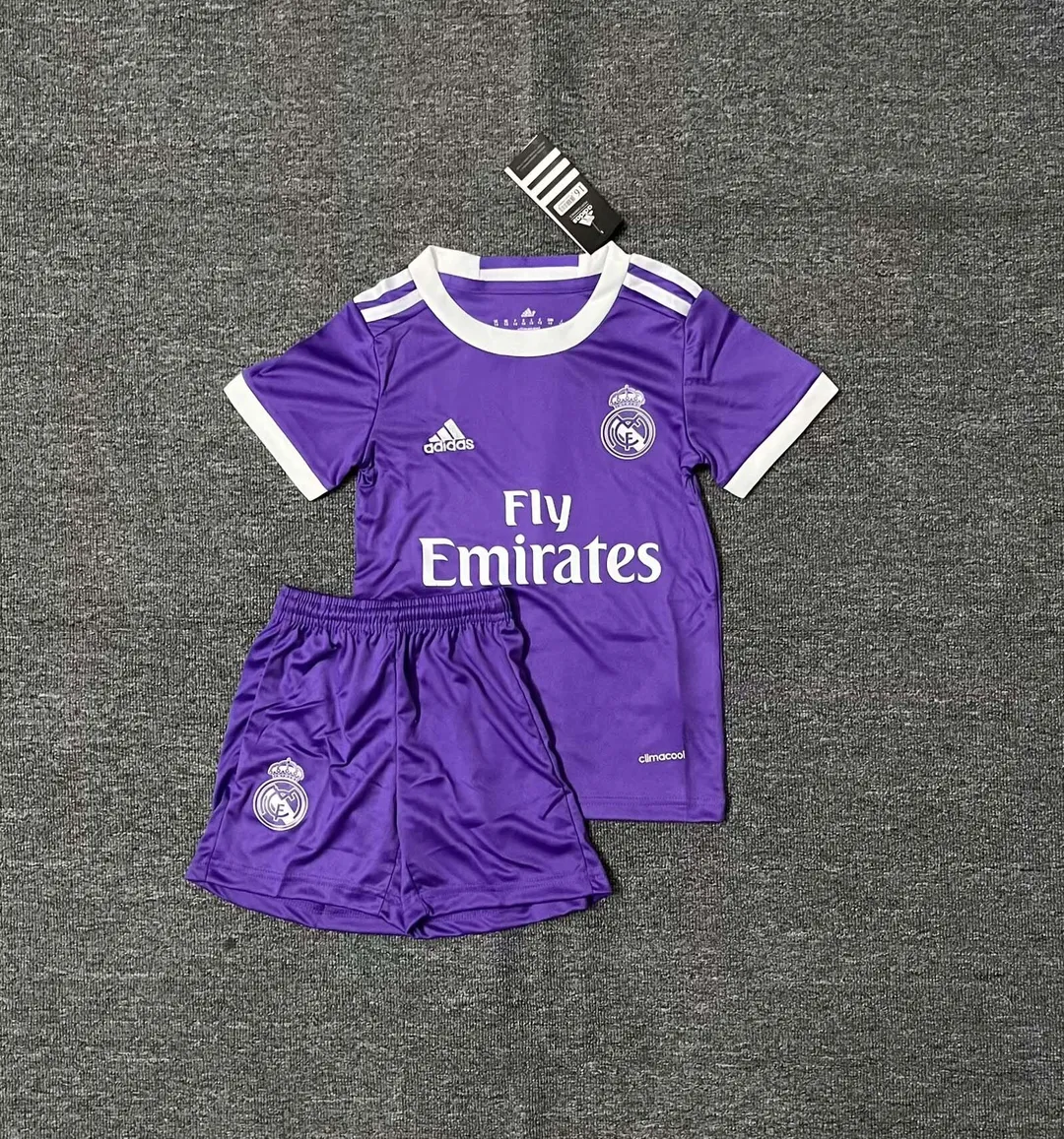 Conjunto Retro Real Madrid Alternativo 2016/17 Criança