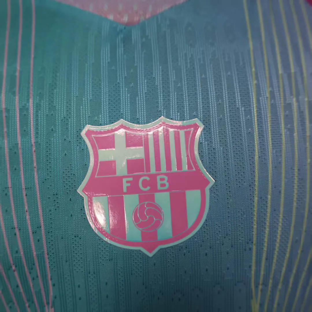 Camiseta Barcelona Concept 2025/26 Versión Jugador Rosa y Azul Degradado--4