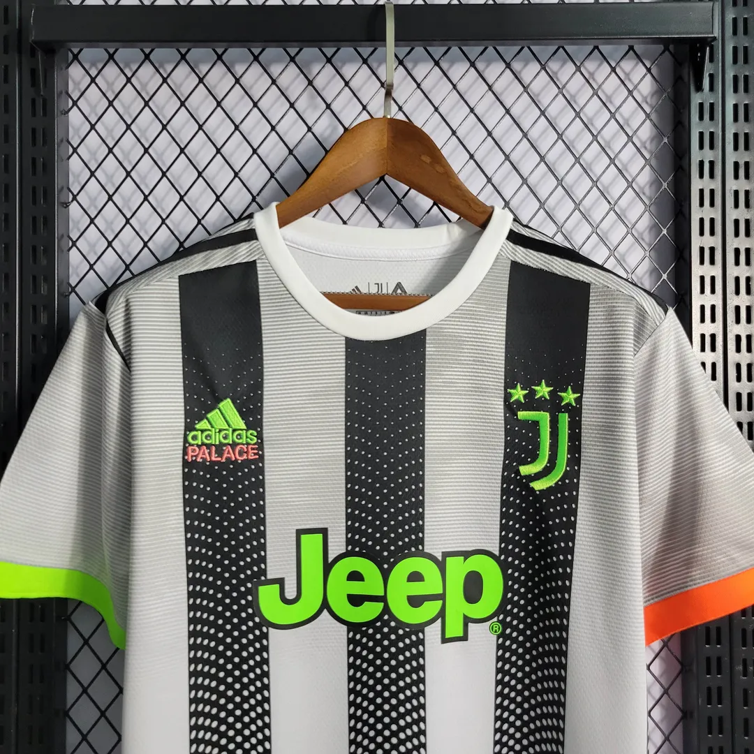 Koszulka Retro Juventusu edycja kolaboracyjna 2019/20 w paski czarno-biała--2