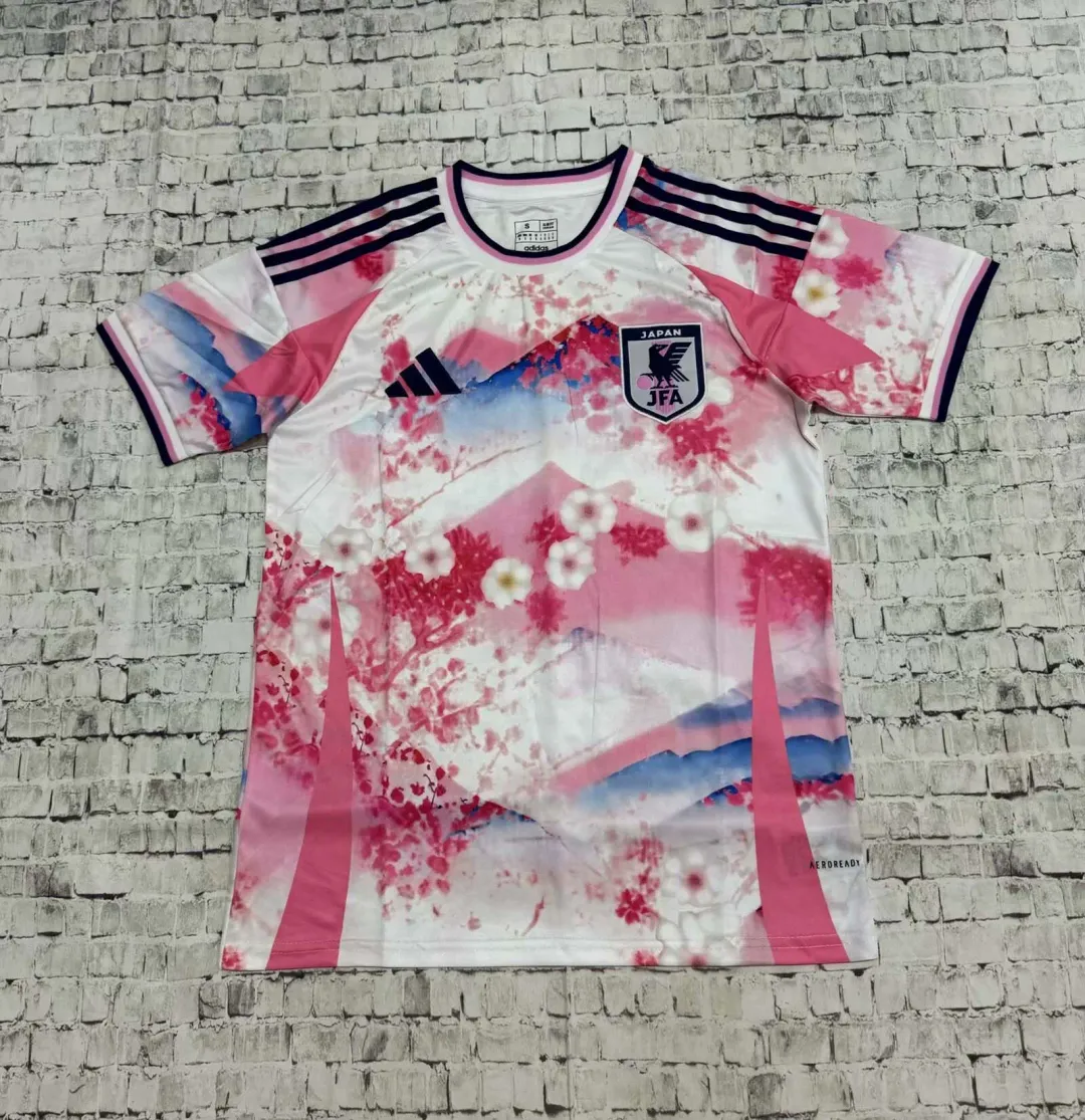 Camiseta Japón Edición Especial «Mount Fuji cherry blossoms» 2025 Rosa