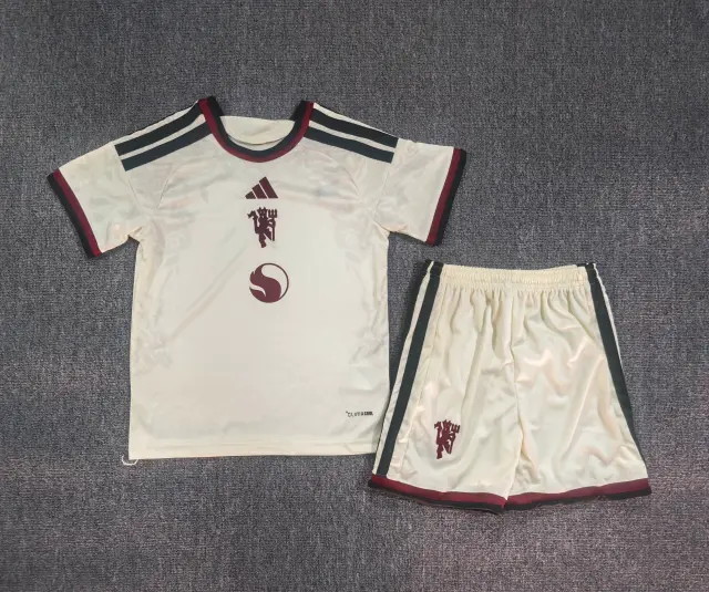 Dziecięcy zestaw Manchesteru United trzeci 2026/27