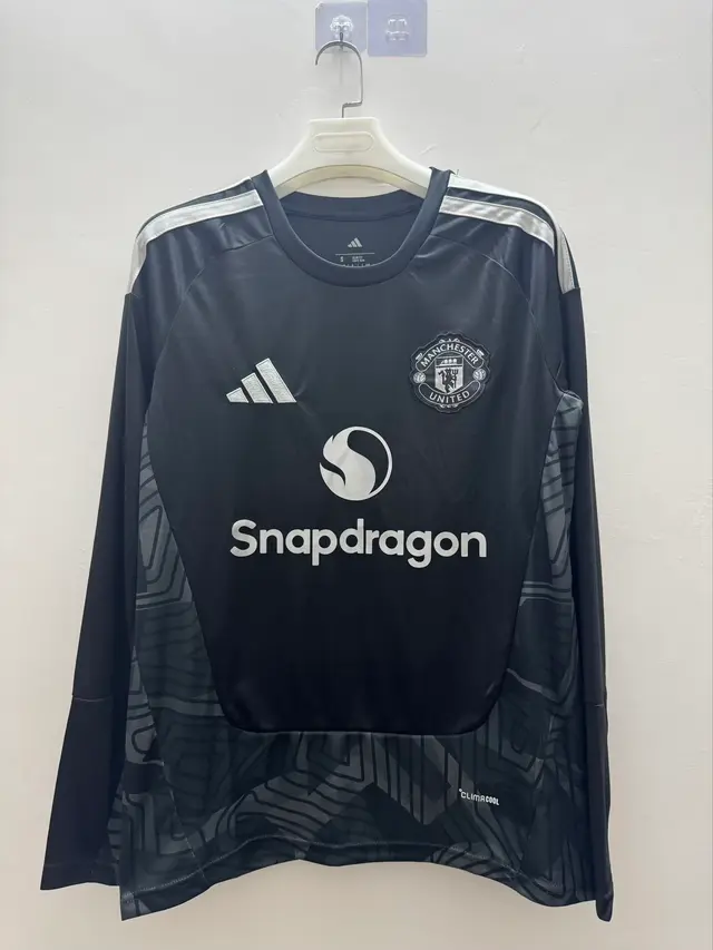 2026/2027 Long Sleeve Manchester United Goalkeeper Black Shirt